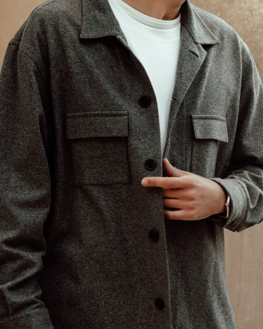 Overshirt Aifa in lana viscosa FUCILE/NERO